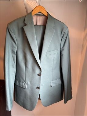 Acne Studios Men’s 40R Sage Green Wool Mohair Suit